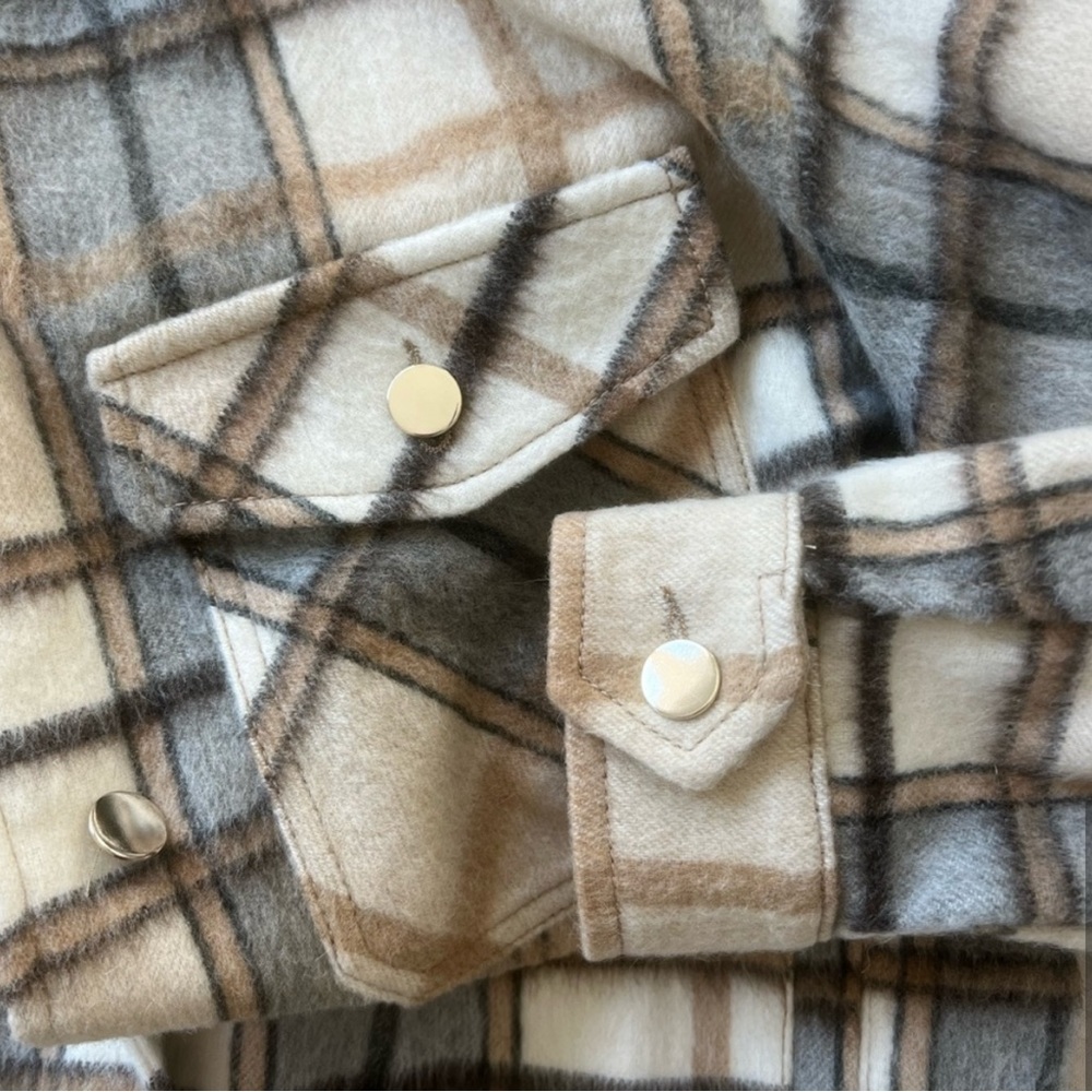 Zara Plaid Button-Up Shacket - Picture 5 of 10